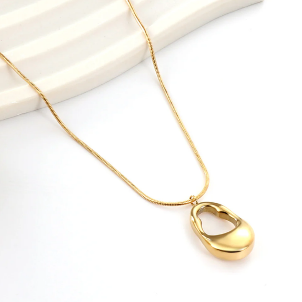 Oval Pendant Necklace