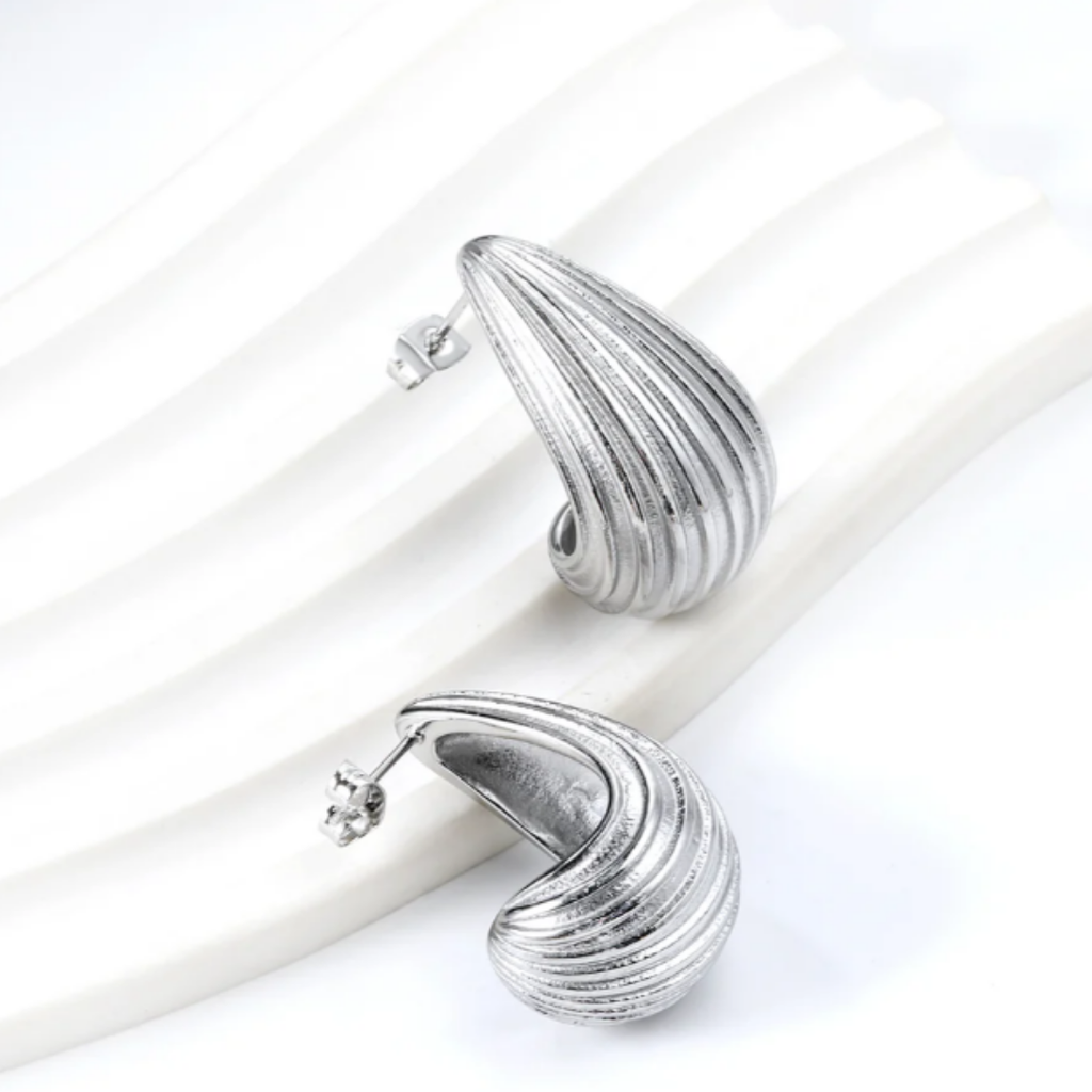 Ribbed Teardrops Earrings