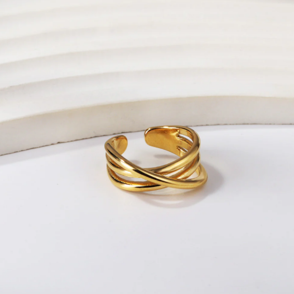 Crossover Ring