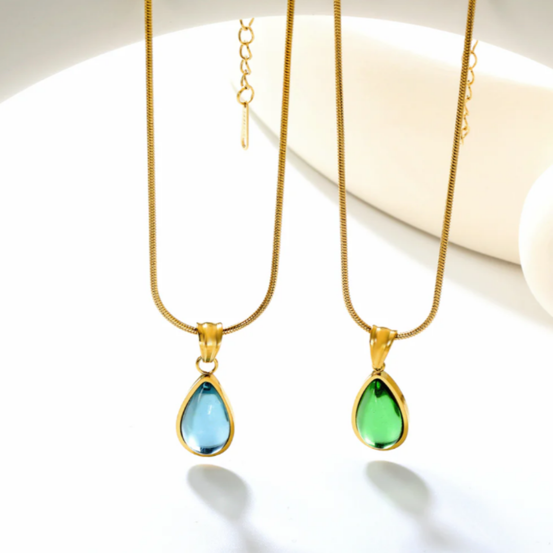 Teardrop Pendant Necklace
