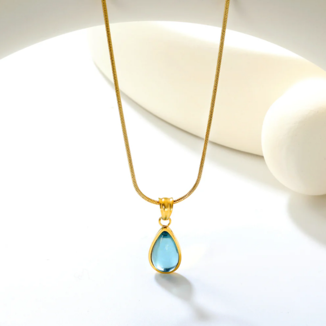 Teardrop Pendant Necklace