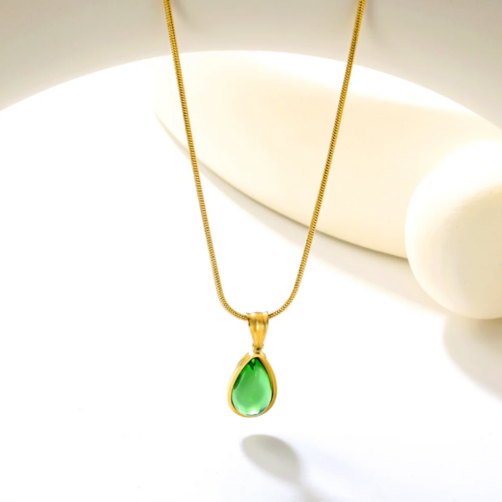 Teardrop Pendant Necklace