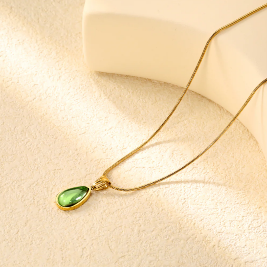 Teardrop Pendant Necklace